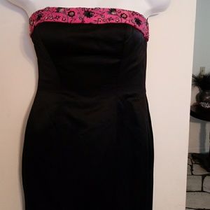 Beautil pink and black prom dress.. No straps
